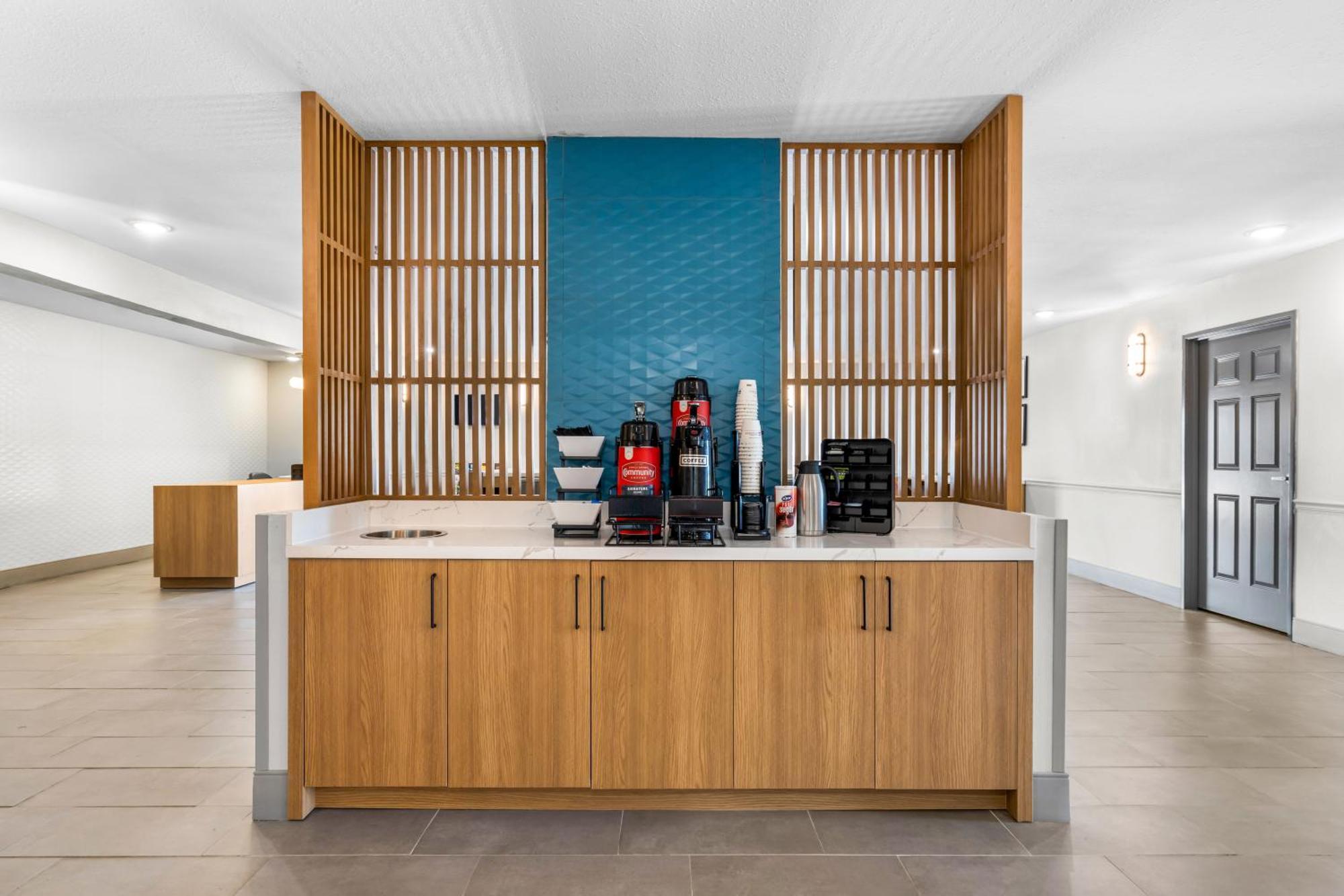 Best Western Acadia Hotel Crowley Екстер'єр фото
